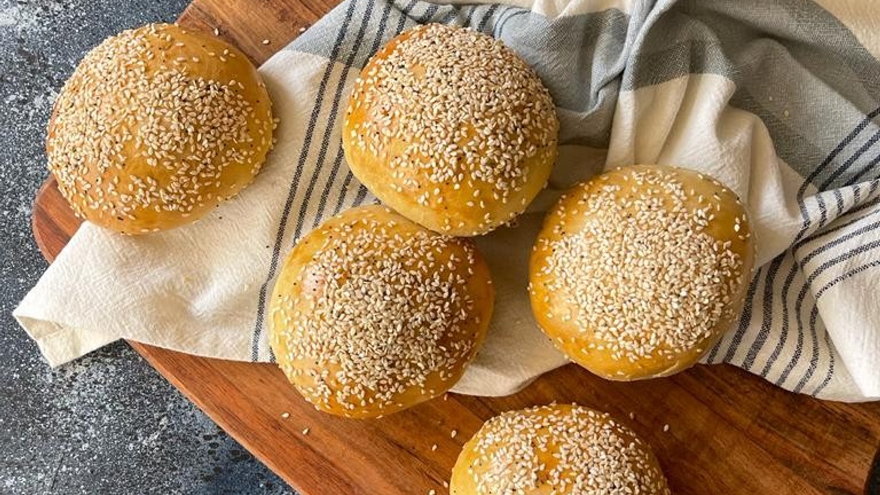 Sourdough Burger Buns ~ Spice & Zest